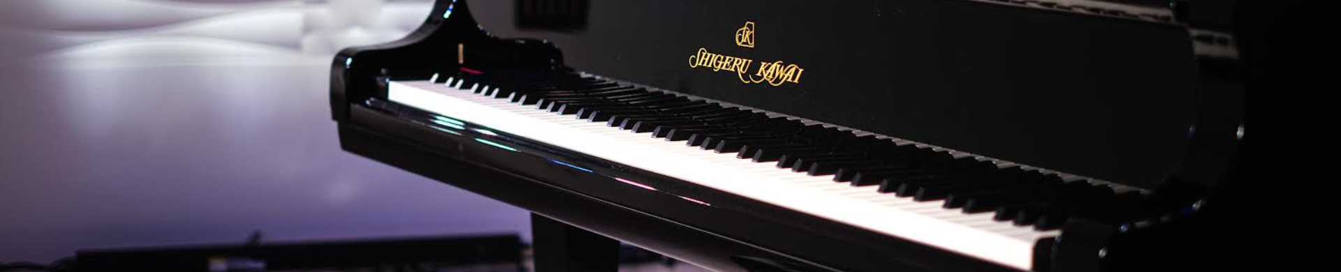 奏ホール常設のShigeru Kawai SK5の鍵盤アップ