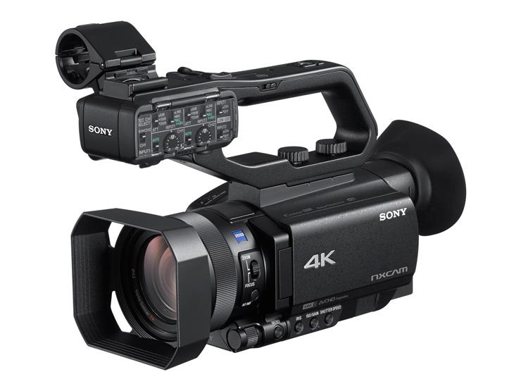奏ホールに設置されているSONY HXR-NX80 ビデオカメラ4K